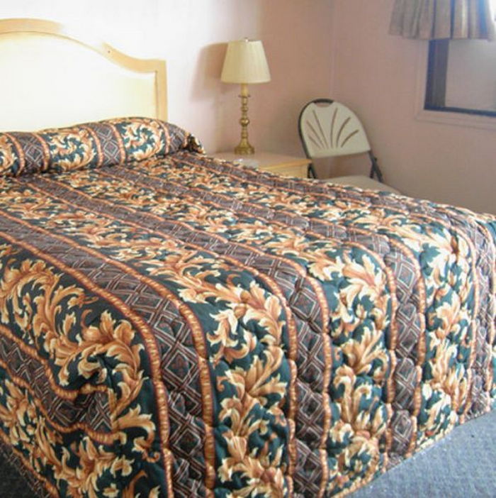 Brikcrete Motel - Web Listing (newer photo)